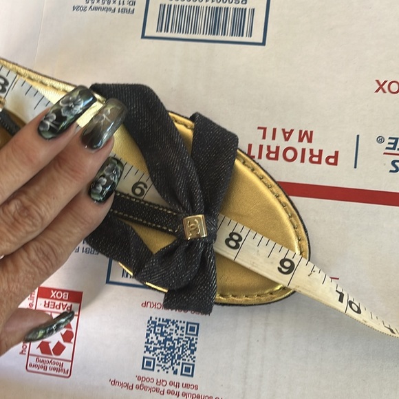 Chanel Jean and gold size 7 like New - Picture 7 of 8